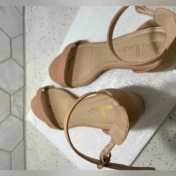 Lulus Woman’s Pale Pink Block Heel Harper Sandals Size 10 Neutral - Picture 5 of 7